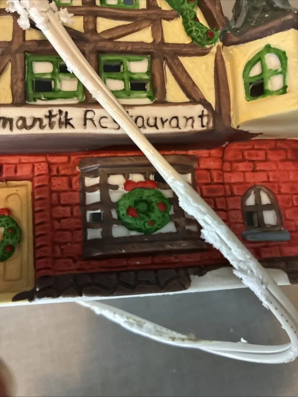 Dickens Keepsake Romantik Restaurant Lighted Porcelain Christmas Village House